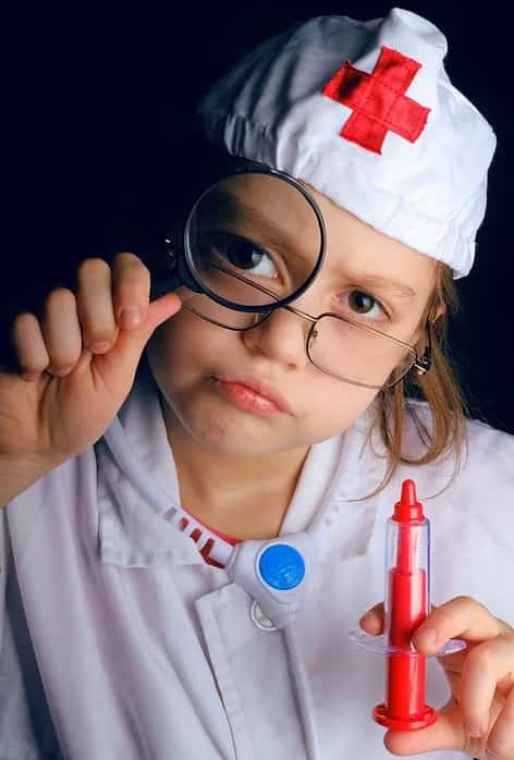Статья на немецком языке с переводом и упражнениями. Я медсестра. Ich bin Krankenschwester.